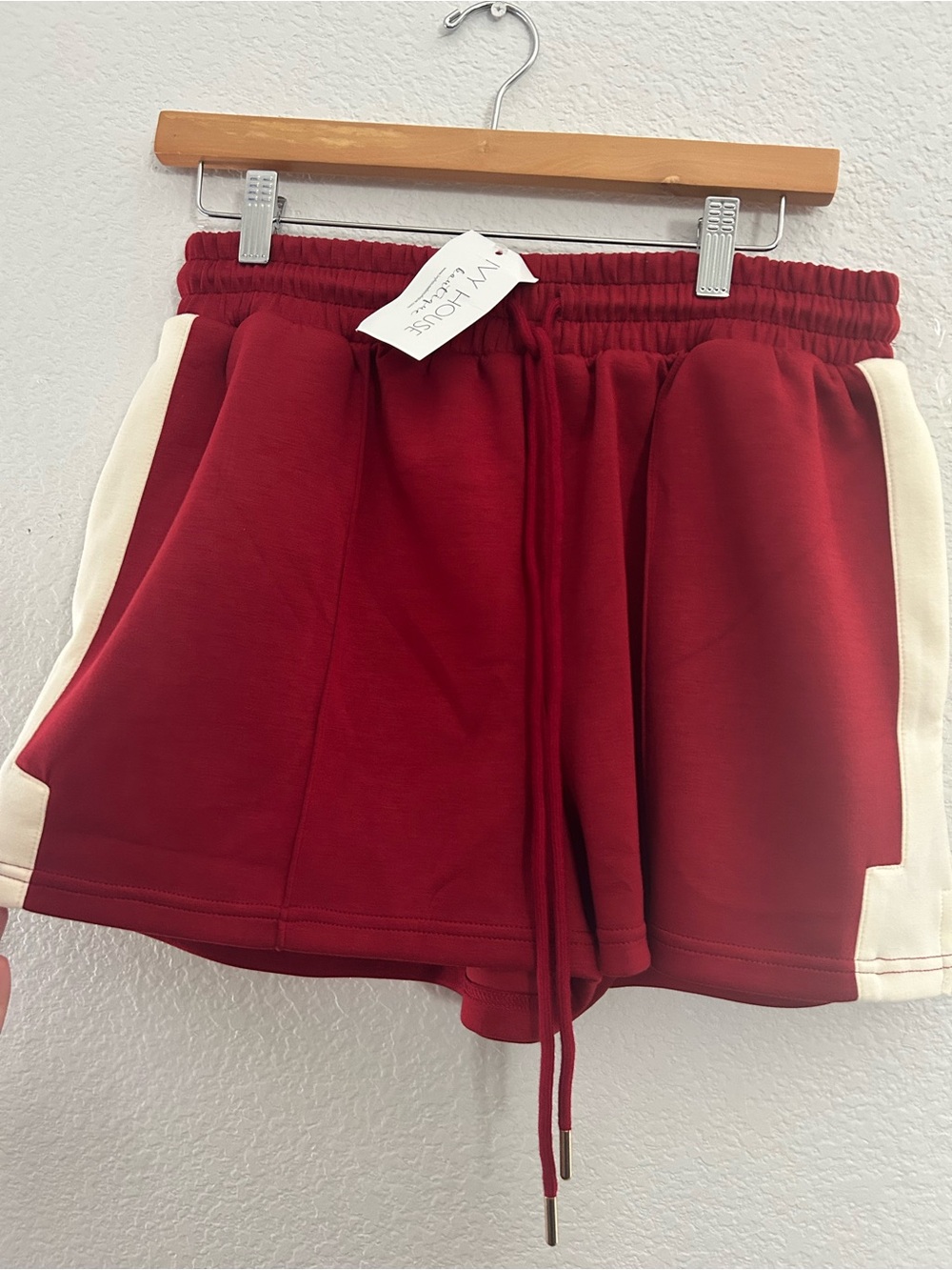 entro Maroon and Cream Athletic Drawstring Shorts